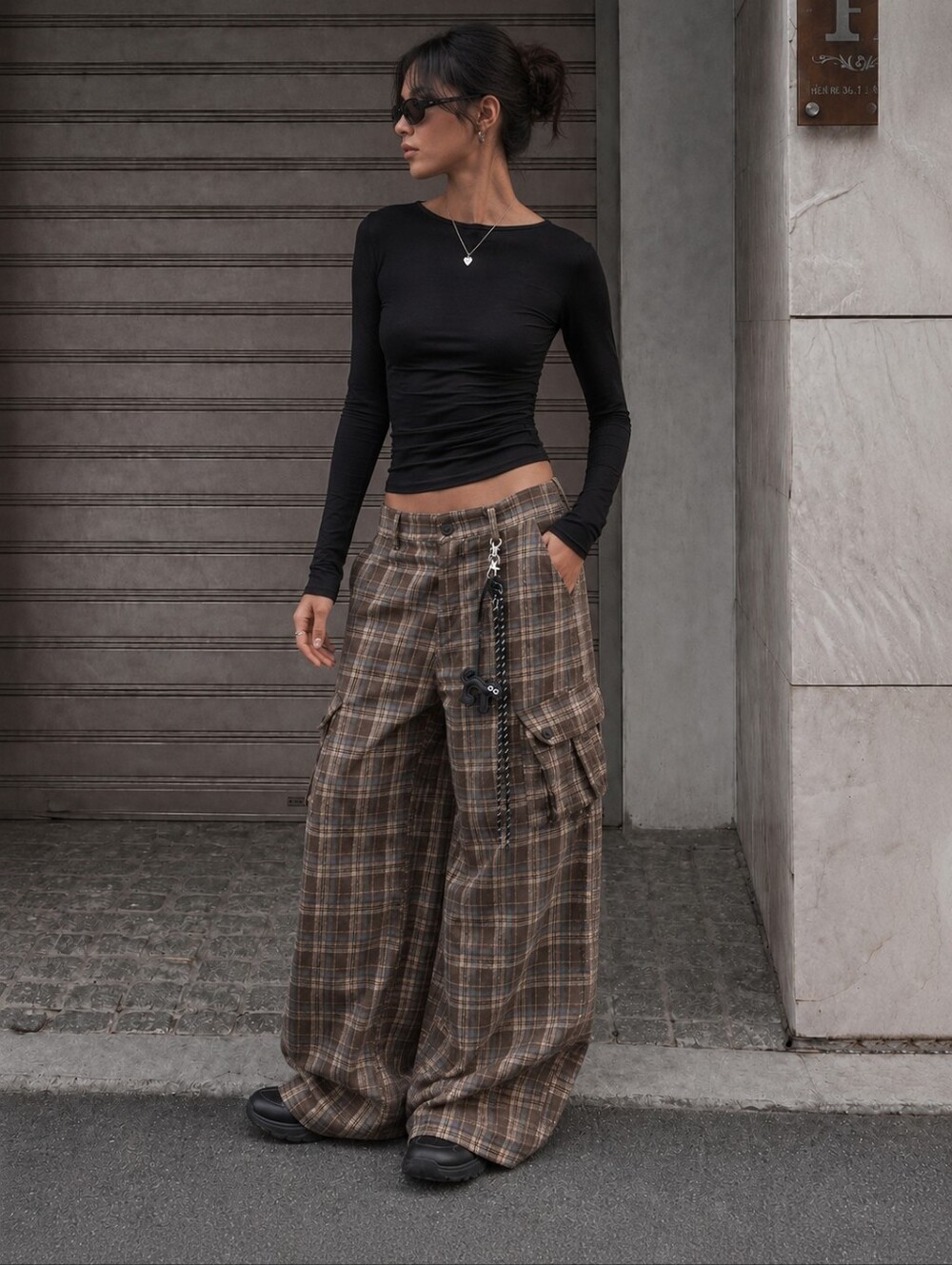 NIB Aelfric Eden Plaid Cargo Pants  Wide Leg Baggy Barrel Flannel Y2K - Picture 3 of 11